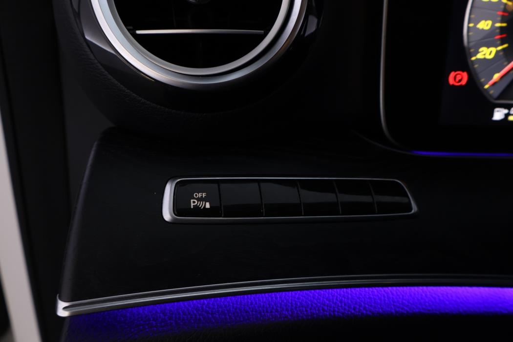 MERCEDES-BENZ E 2017