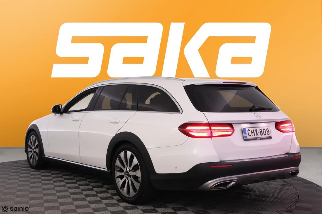 MERCEDES-BENZ E 2017