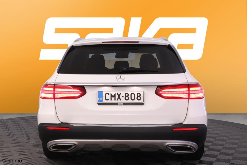 MERCEDES-BENZ E 2017