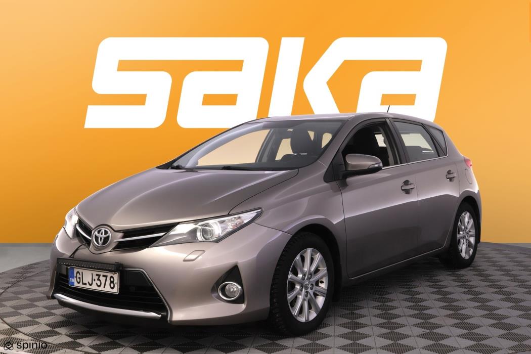 TOYOTA Auris 2014