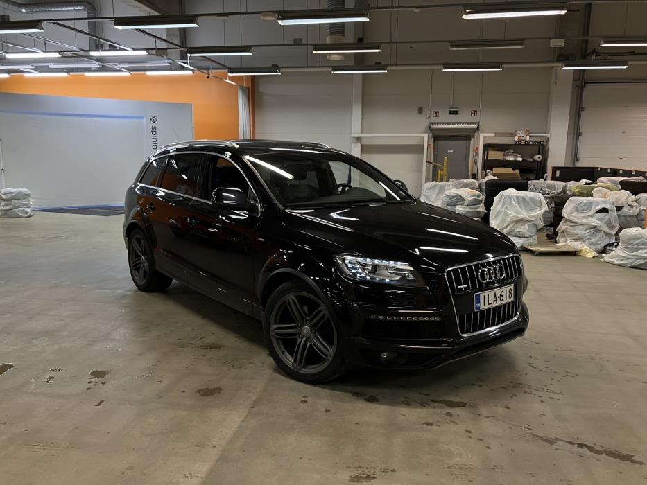 AUDI Q7 2013