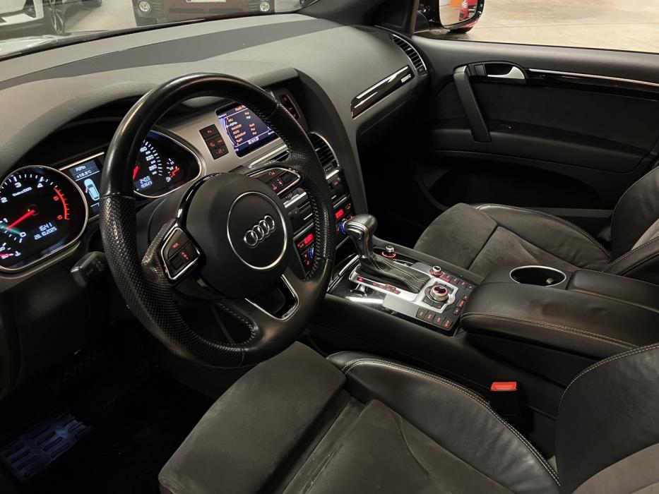 AUDI Q7 2013