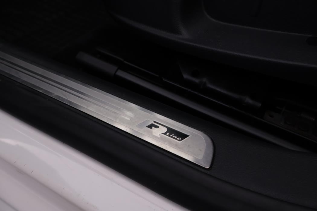 VOLKSWAGEN Passat 2014