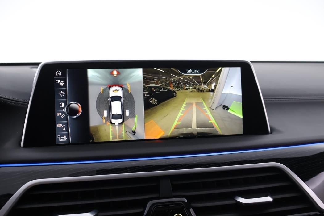 BMW 740 2017