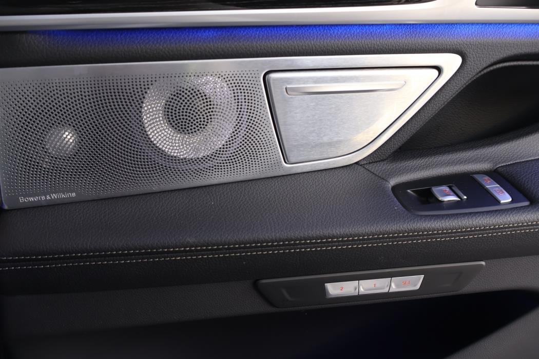 BMW 740 2017