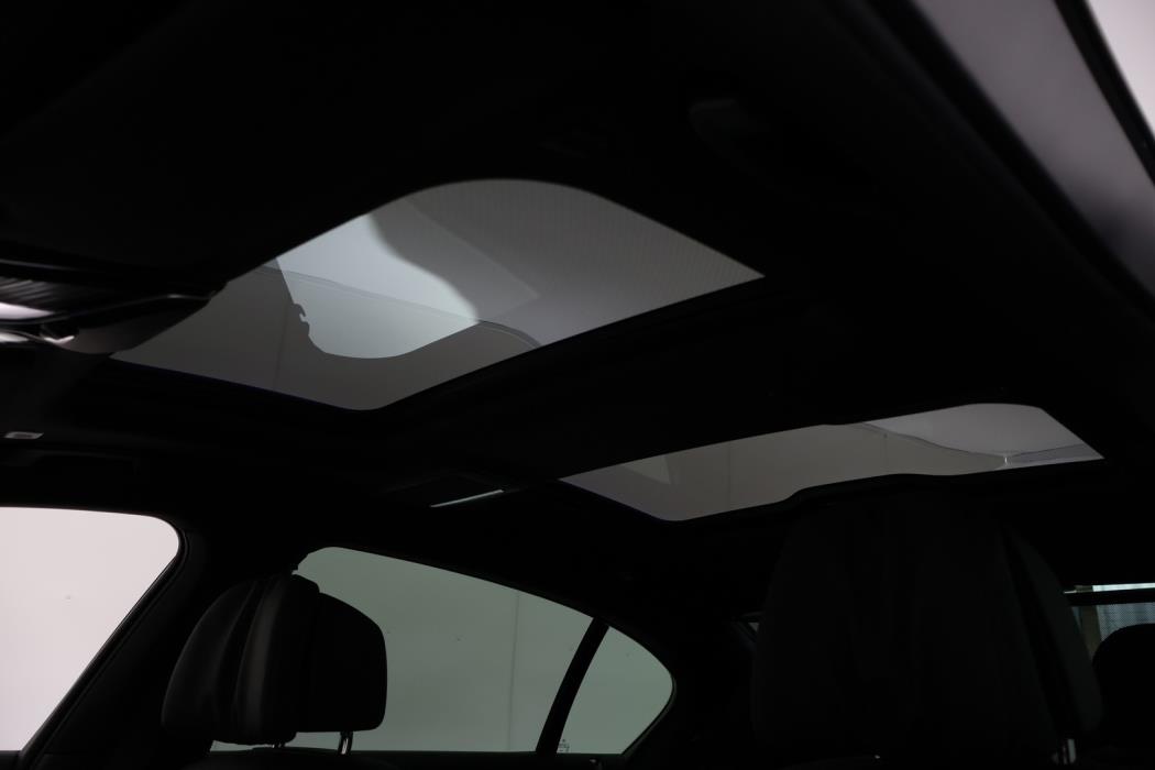 BMW 740 2017