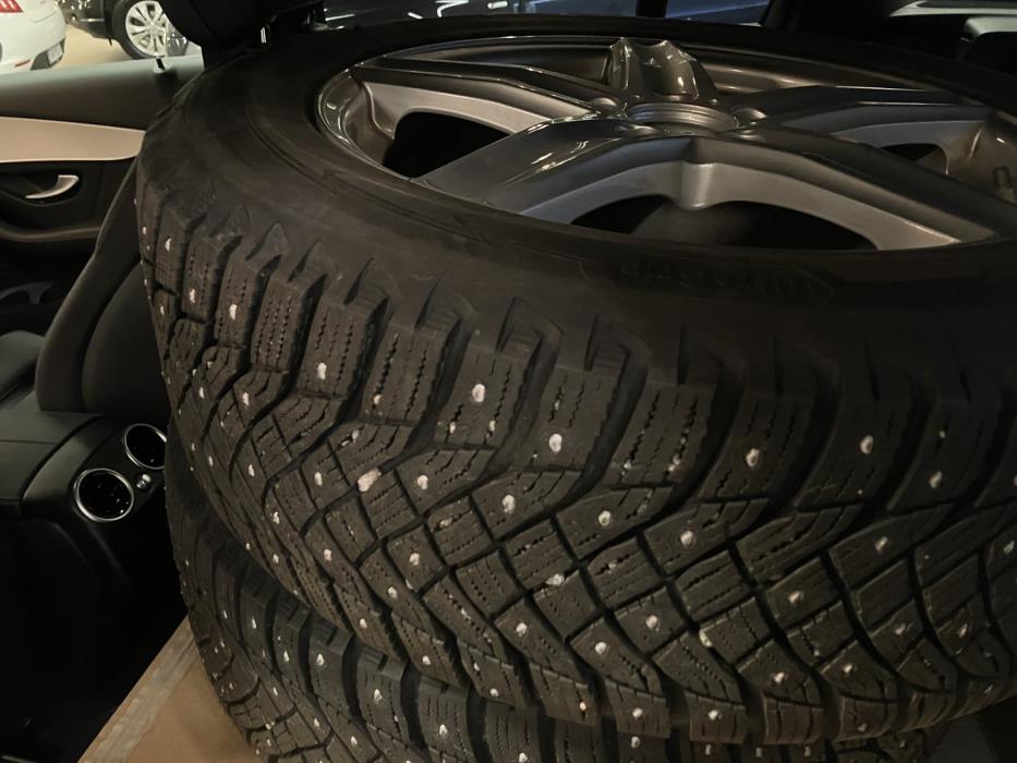 MERCEDES-BENZ GLC 2022