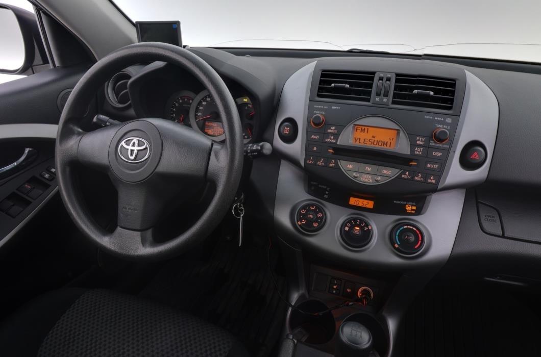 TOYOTA RAV4 2006