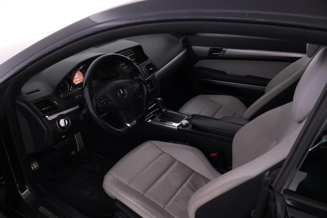 MERCEDES-BENZ E 2010