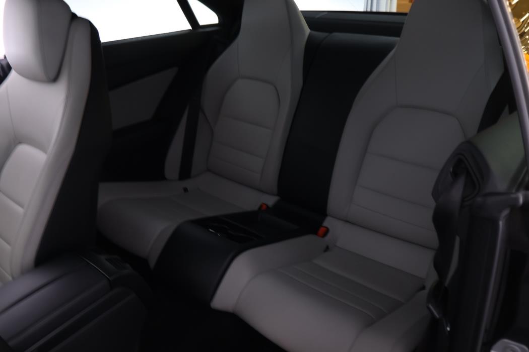 MERCEDES-BENZ E 2010