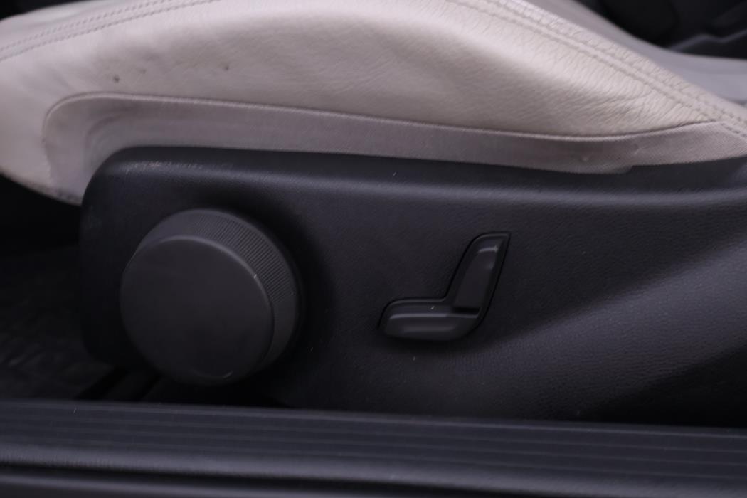 MERCEDES-BENZ E 2010