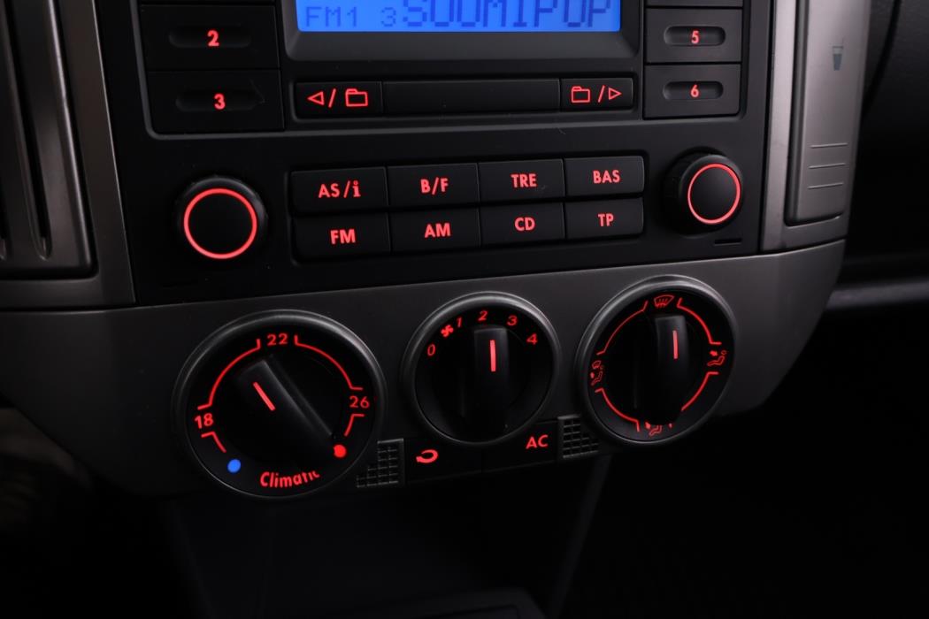 VOLKSWAGEN Polo 2006