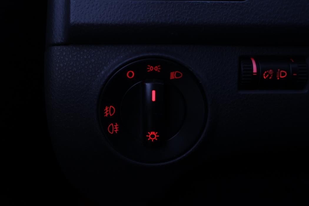 VOLKSWAGEN Polo 2006