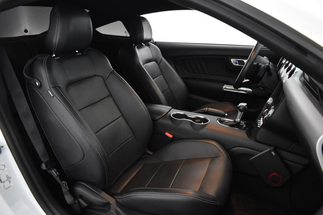 FORD Mustang 2017