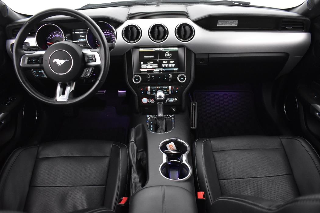 FORD Mustang 2017
