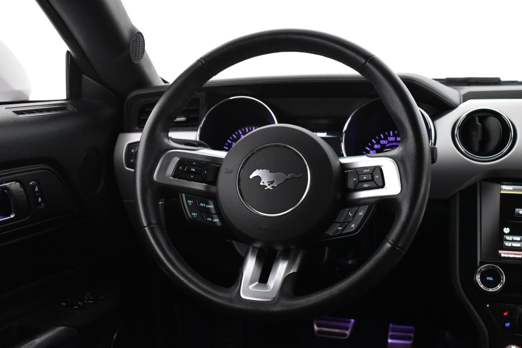 FORD Mustang 2017