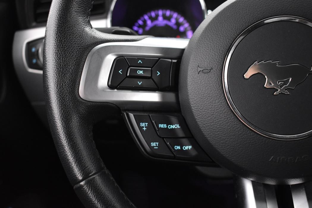 FORD Mustang 2017