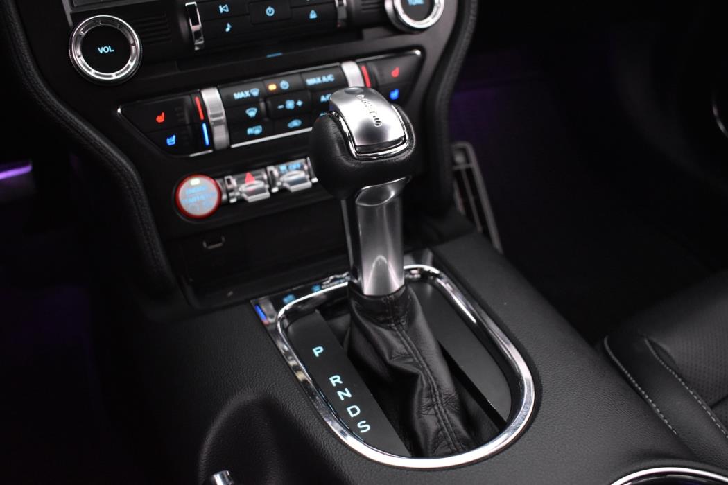 FORD Mustang 2017