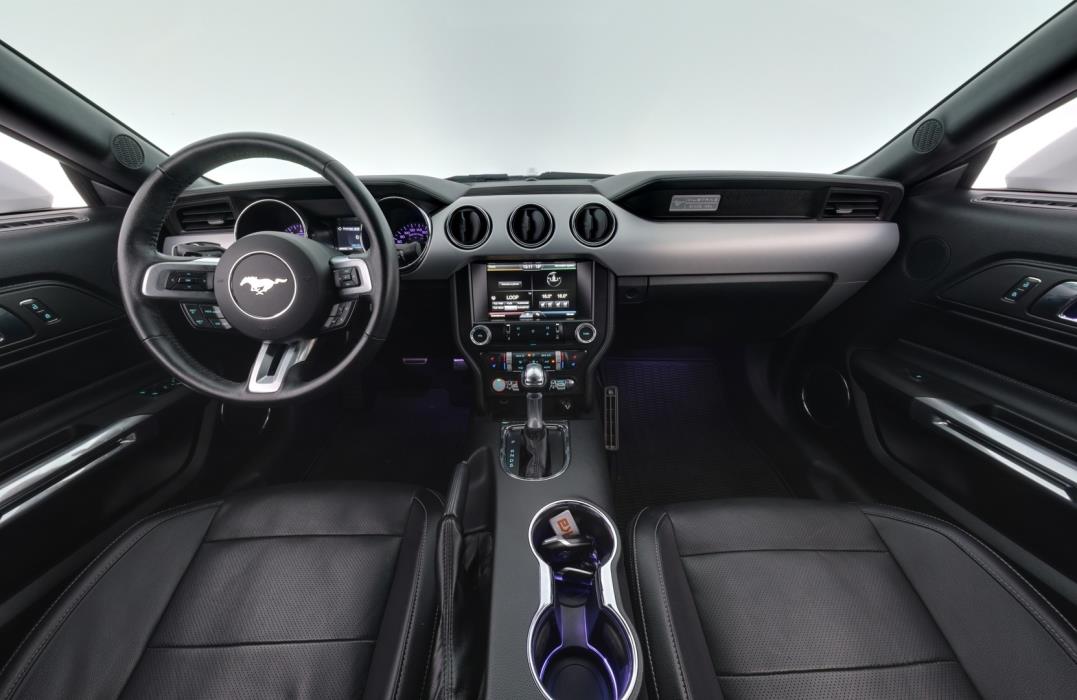 FORD Mustang 2017