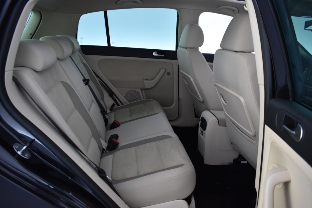 VOLKSWAGEN Golf Plus 2012