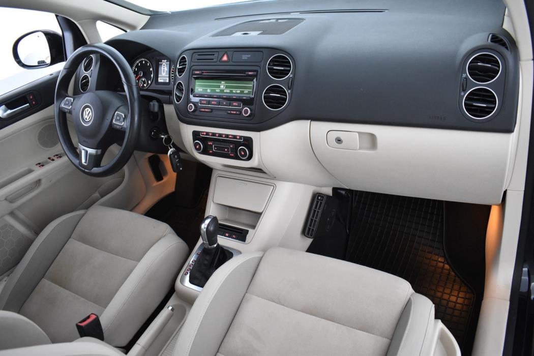 VOLKSWAGEN Golf Plus 2012