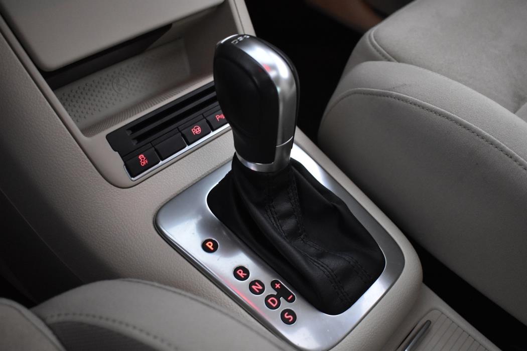 VOLKSWAGEN Golf Plus 2012