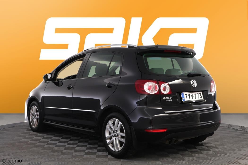 VOLKSWAGEN Golf Plus 2012