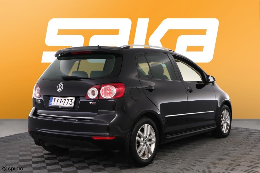 VOLKSWAGEN Golf Plus 2012