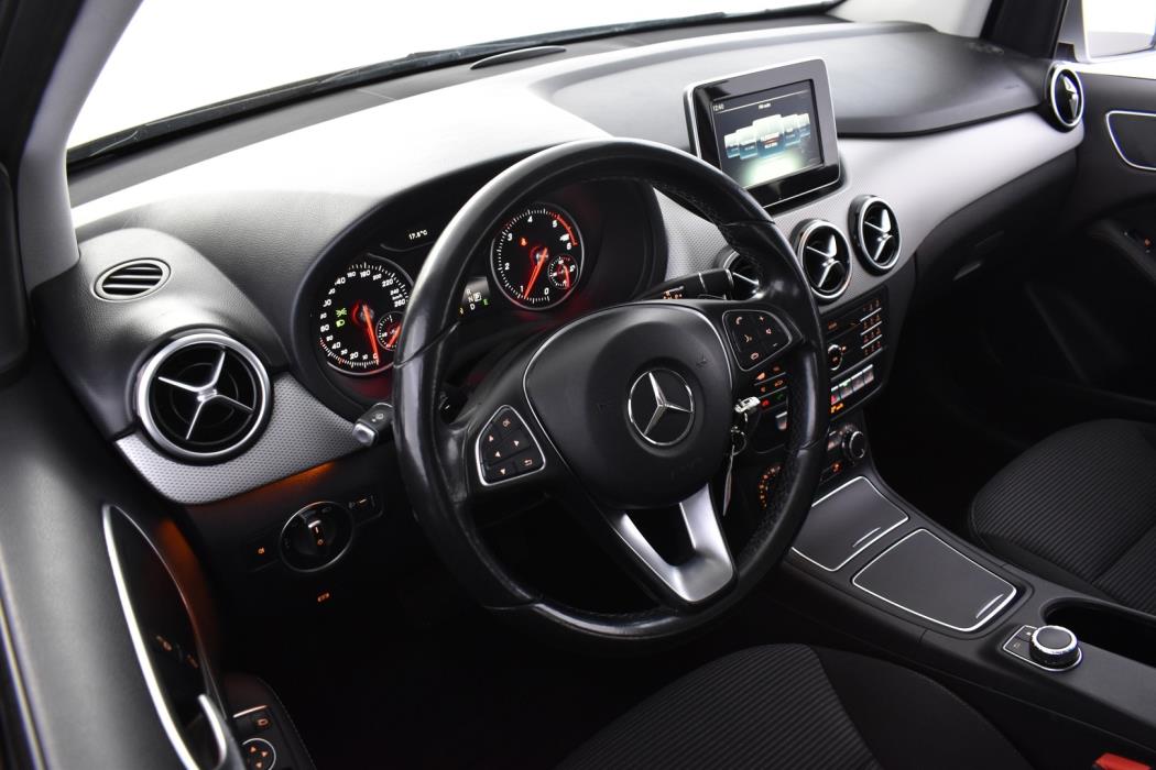 MERCEDES-BENZ B 2015