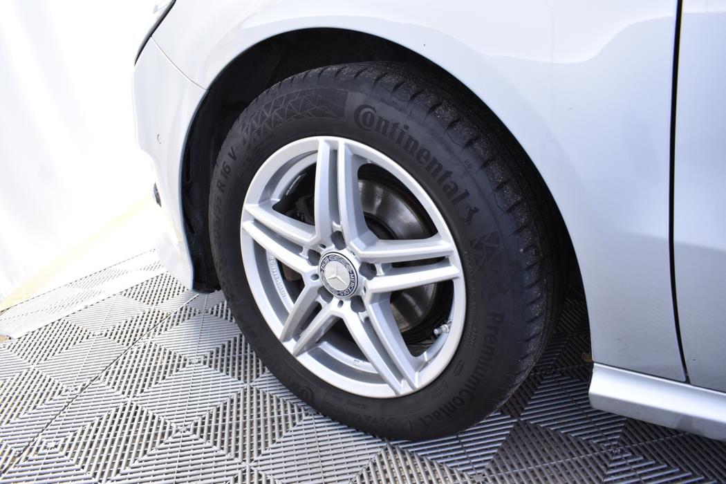 MERCEDES-BENZ B 2015