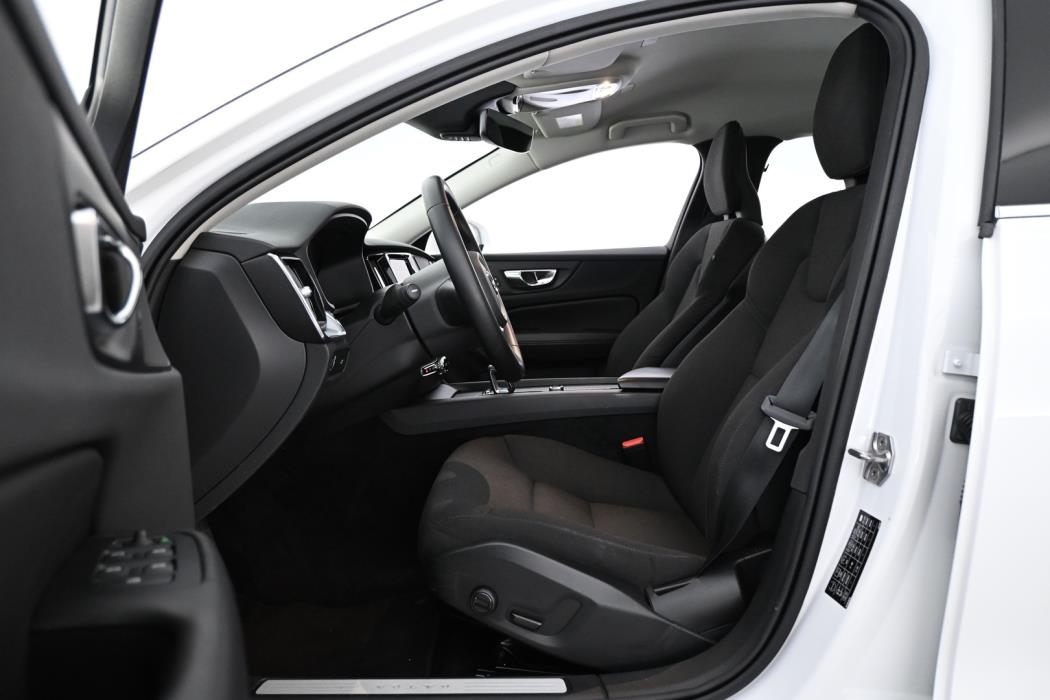 VOLVO V60 2022