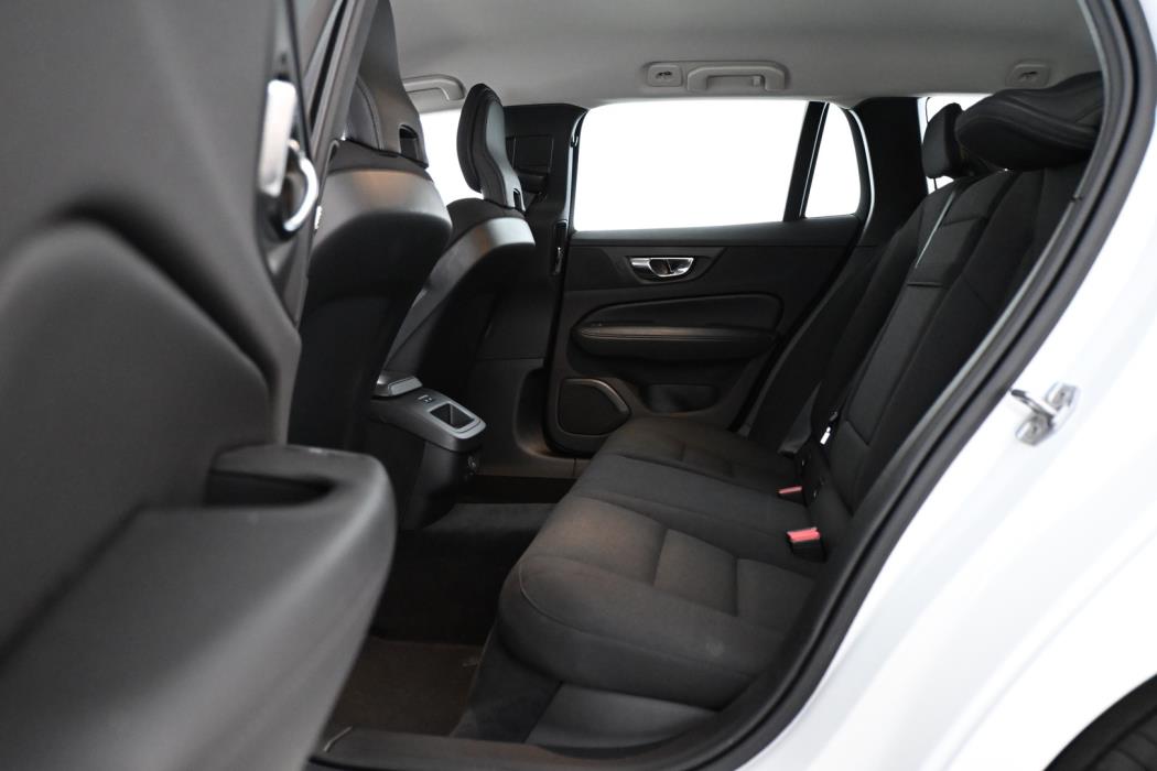 VOLVO V60 2022