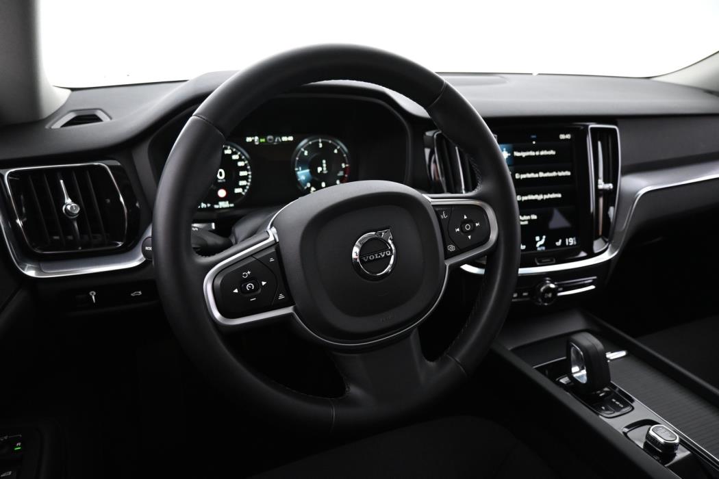 VOLVO V60 2022