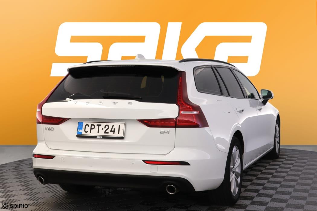 VOLVO V60 2022