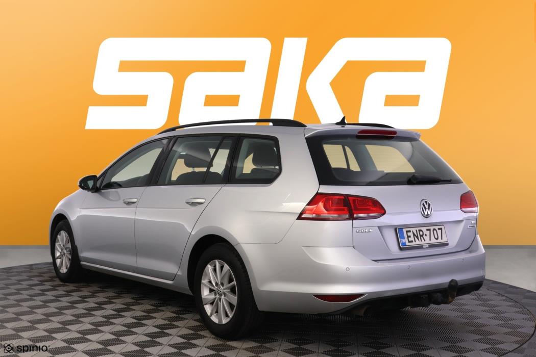 VOLKSWAGEN Golf 2015