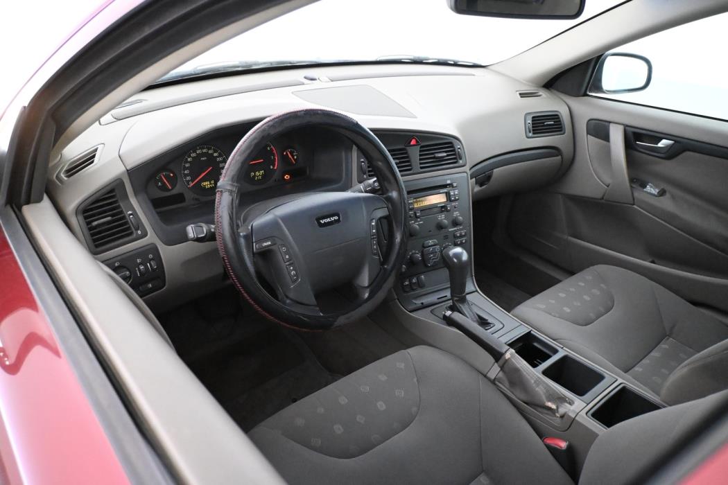 VOLVO V70 2000