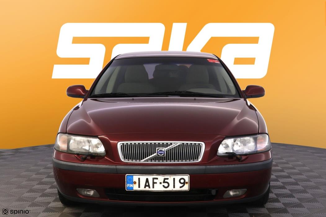 VOLVO V70 2000