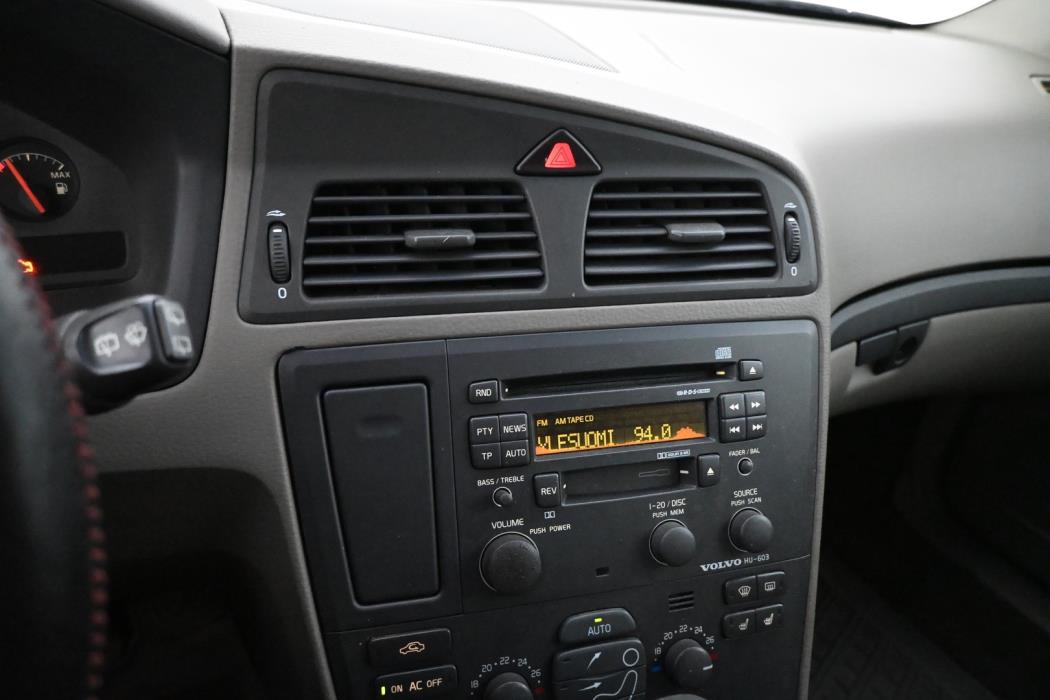VOLVO V70 2000