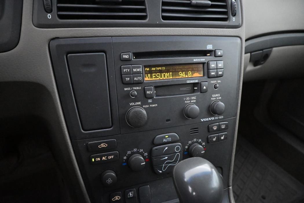 VOLVO V70 2000