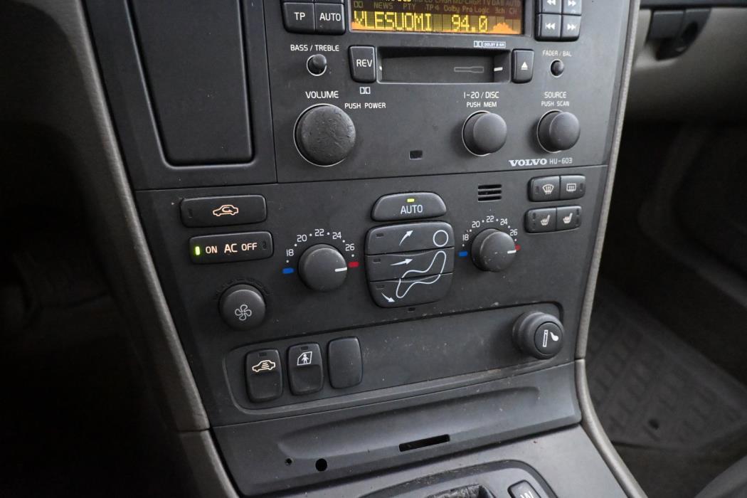 VOLVO V70 2000