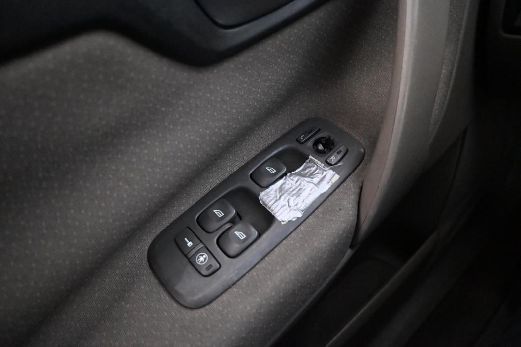 VOLVO V70 2000