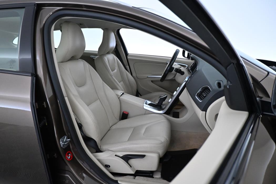 VOLVO V60 Cross Country 2018