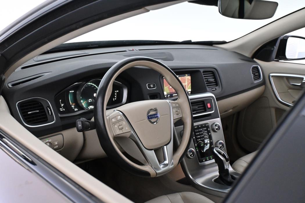 VOLVO V60 Cross Country 2018