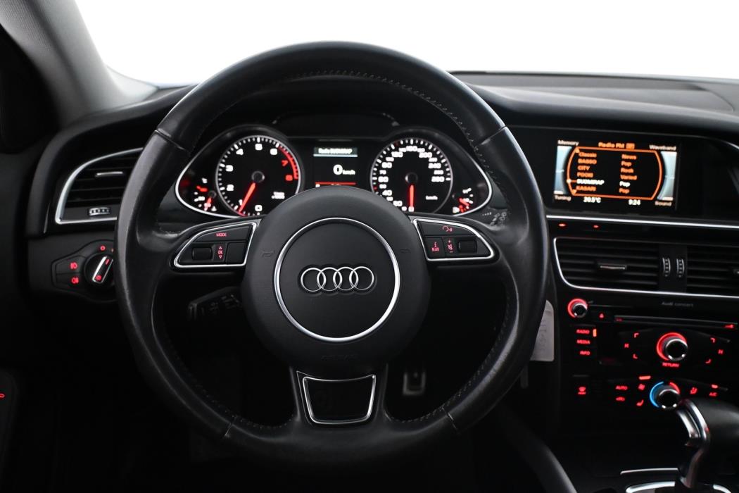 AUDI A4 2015