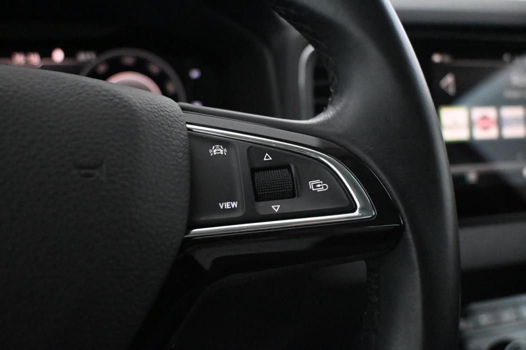SKODA Karoq 2019