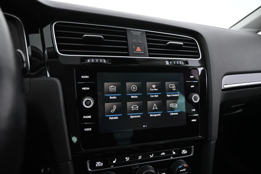 VOLKSWAGEN Golf 2018
