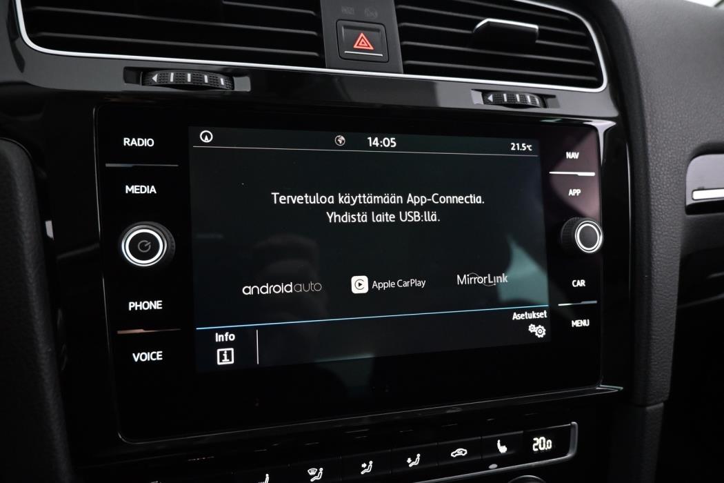 VOLKSWAGEN Golf 2018