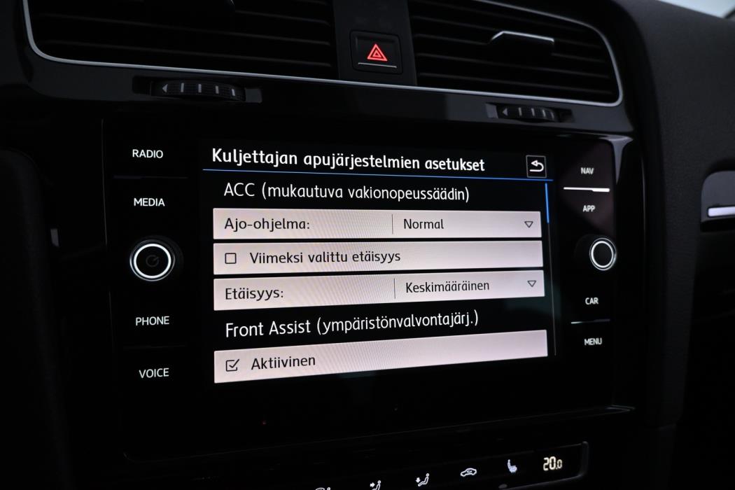 VOLKSWAGEN Golf 2018