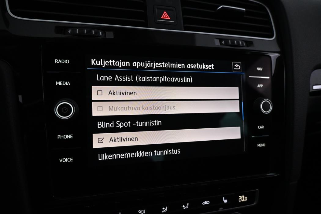 VOLKSWAGEN Golf 2018