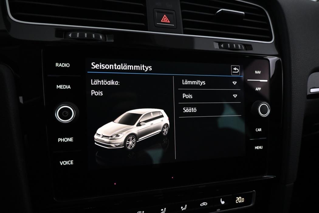 VOLKSWAGEN Golf 2018